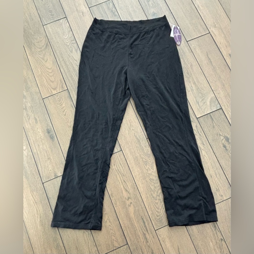 women’s FUDA yoga wear black pants - sz PM new w/tags